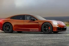 消息称保时捷将合并Taycan和Panamera,同一车型提供油电混三动力