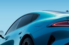 小米女车主都有一个共同特点，雷军：祝所有女车主节日快乐