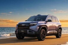 方程豹钛3闪充版正式上市：标配二代刀片电池与天神之眼，15.38万元起