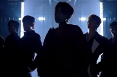 团播上瘾的女孩们,在直播间购买明码标价的“爱情”