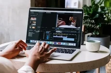 Adobe 2026财年Q1营收64亿美元创历史新高：AI业务成增长核心引擎