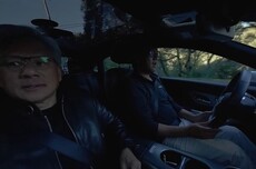 22分钟全程零接管！黄仁勋亲测英伟达自动驾驶系统Alpamayo