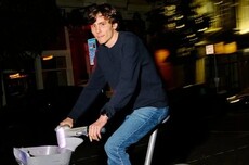 把爱泼斯坦邮件做成Gmail的00后硅谷小丑，被OpenAI“招安”了