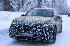 梅赛德斯-AMG首款纯电跨界SUV路测图曝光