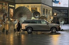 小鹏全新旗舰SUV GX实车亮相：大湾区“路虎揽胜”来了