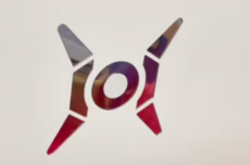 荣耀新款游戏本将至：有望为WIN系列，猎人发光LOGO设计公布