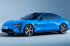 试驾排到下周！新小米SU7上市首日客流爆满：销售称最快4月能交付