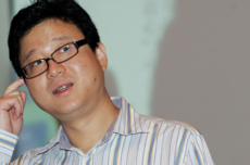 网易辟谣“AI清退全部外包”,3100亿丁磊高举AI大旗