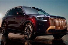 37.68万起 顶配三电机超1400马力!极氪8X配置差异一图看懂