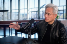 黄仁勋罕见谈生死：希望在工作中突然离世 最好当场毙命毫无痛苦