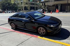 我在硅谷闹市区，体验黄仁勋同款L2++自动驾驶