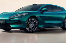 比亚迪官宣：《007》邦德扮演者丹尼尔·克雷格出任腾势汽车代言人