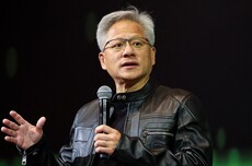 黄仁勋震撼发言：AGI时代已经到来，“龙虾开公司”不是梦！