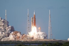 “阿耳忒弥斯2号”宇航员吃什么？16道主菜、6类甜品、10余种饮料