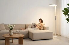 家电家居AI大潮的“京东解法”：如何打造一盏让孩子一天聊5000轮的台灯？