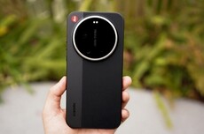 下半年超大杯集体缺席 小米18 Ultra明年亮相