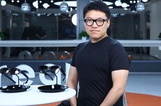 海外营收占七成，杀入美日欧，“AR眼镜一哥”要IPO了