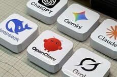 清明节祭祀用品与时俱进！有OpneClaw、DeepSeek等AI纸扎模型 网友：希望爷爷喜欢