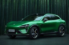 小米汽车:YU7全系车型将通过OTA推送车外语音泊出功能