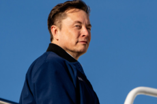 马斯克祝贺美国探月飞船返回地球：欢迎回家