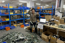 黄牛高价囤货哀嚎完蛋全砸手里!国内各内存条最新报价:你是买是等