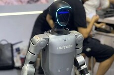 做人形机器人,不是拼人头:马斯克与王兴兴正在改写规则