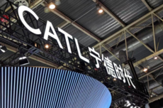 宁德时代旗下公司新能安确定与张雪机车合作电动摩托车