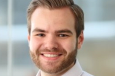 贝佐斯AI底牌曝光：挖角OpenAI，拟建百亿资本巨兽