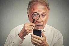 日本关停3G网络后，东京出现面向银发族的“智能手机培训班”