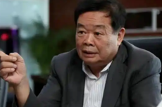 曹德旺力挺儿子曹晖：干得比我强 对新技术研究更深