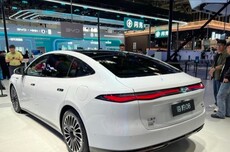 2026北京车展：比亚迪海豹08内饰亮相