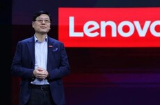 年薪1.6亿捐2亿，中国“最贵CEO”撒钱，盖不住联想AI焦虑？
