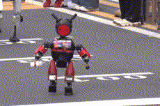 机器人跑半马，不拼速度拼抽象