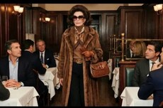 高级感一夜崩塌：为什么奢侈品营销非得用AI？