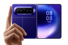 华为Pura X Max横向阔折叠手机真机曝光，展开就像一台小平板