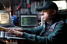 灵光迎重大升级，蚂蚁押注“一人应用”时代