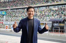 雷军亮相China GT揭幕战现场：YU7、SU7 Ultra担任官方医疗车、安全车