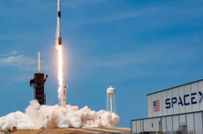 SpaceX史诗级IPO前夕 专家“泼冷水”：估值被炒上天，上市即做空
