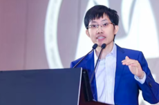 梁文锋留住97%员工