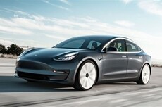 倒车影响延迟超2秒 特斯拉在美召回超21万辆汽车