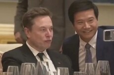 中美顶流在国宴上的互动分析，马斯克到底有没有嫌弃雷军？