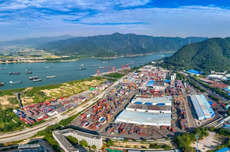 肇庆三榕港与深圳蛇口港，实现“海上握手”！