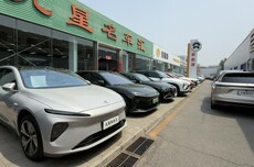 实探京城二手车市：新能源将迎“小旺季”特斯拉、蔚来或涨价