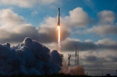 SpaceX警告投资者，Grok的“成人AI”是一门危险生意