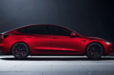 特斯拉高管：正研究三电机版Model 3的可行性