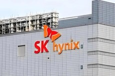 SK海力士股价盘中涨超11%，市值突破1万亿美元