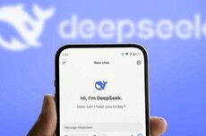 “DeepSeek崩了”再次登微博热搜