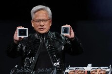芯片，重磅来袭！黄仁勋，杀入AI PC