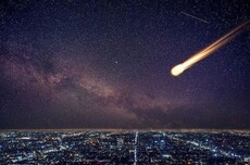 一颗流星在美国马萨诸塞州上空爆炸,全州听见巨响