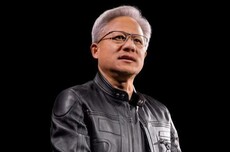 黄仁勋:内存短缺将持续数年